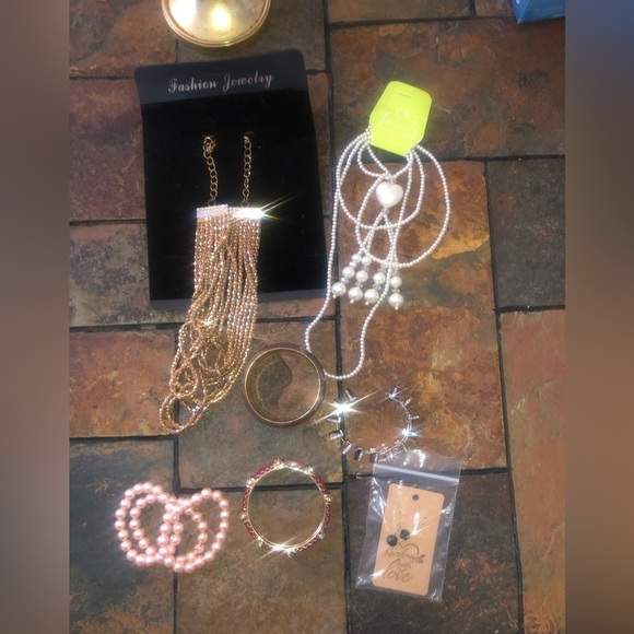 Jewelry - Jewelry
